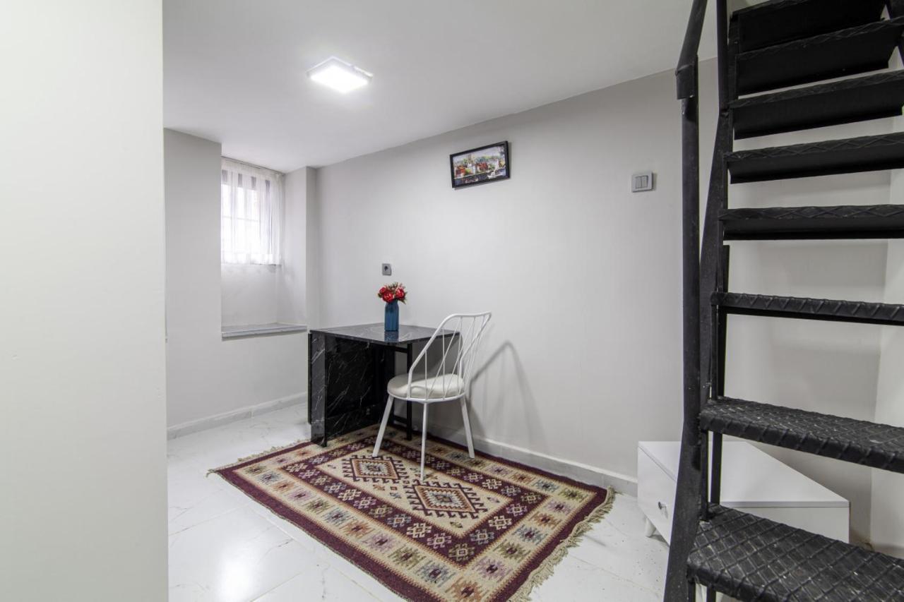 Modern Flat In The Heart Of Beyoglu Lägenhet Istanbul Exteriör bild